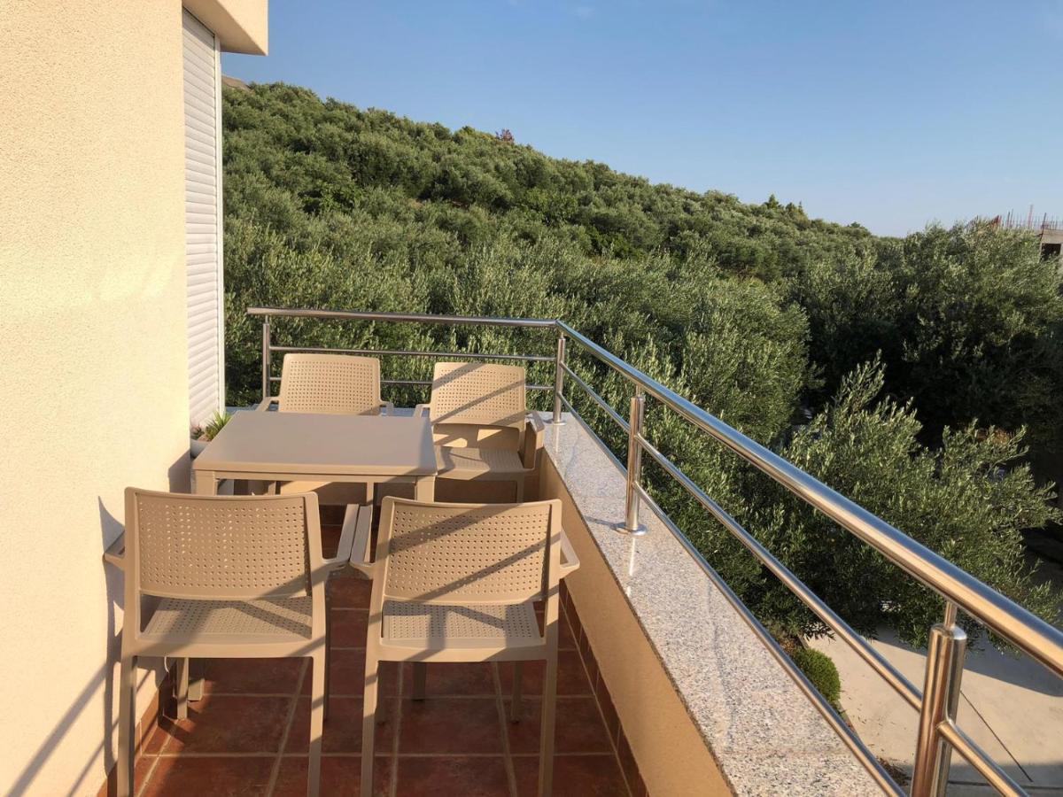 Villa Jurisic Тучепи Экстерьер фото